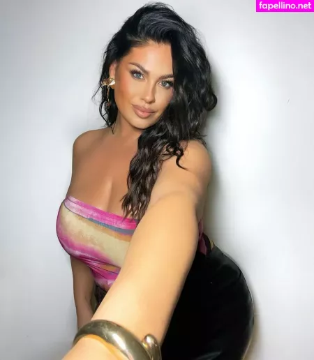 Hanna Wilperath OnlyFans Thumbnail #U6SHZIg5EF