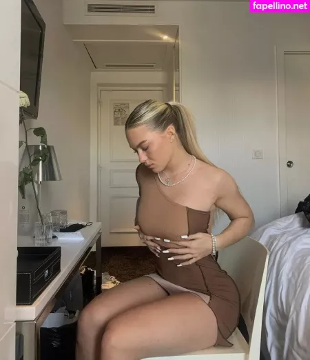 Hannabaumnn OnlyFans Thumbnail #OC2wab4BWp