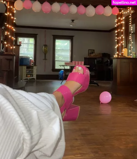 Hannah Alyssa Woods OnlyFans Thumbnail #1pYoEUWDJm
