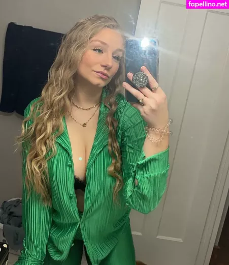 Hannah Alyssa Woods OnlyFans Thumbnail #fkeCQcF6Do