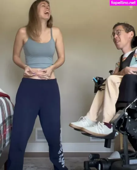 Hannah Alyward OnlyFans Thumbnail #g7dHEBmPxB