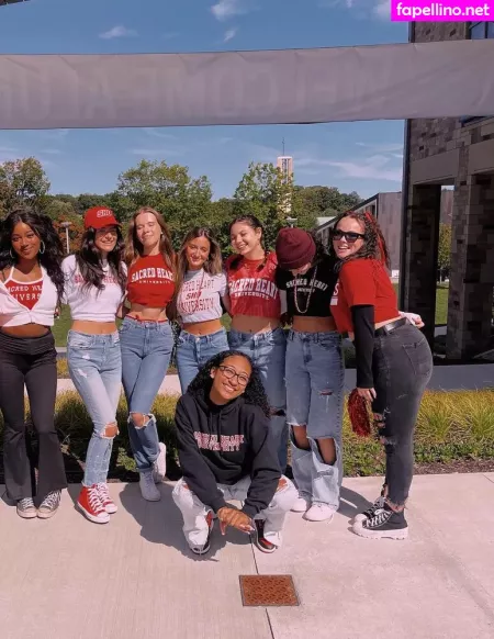 Hannah B OnlyFans Thumbnail #3hoWpl4kBw