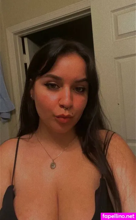 Hannah Banana OnlyFans Thumbnail #2ZWjWfX5MZ