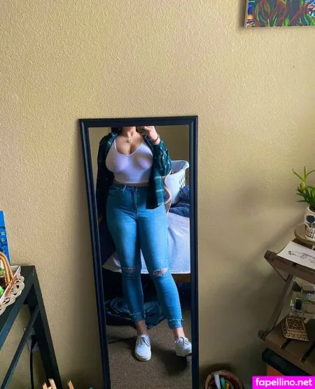 Hannah Big Titty Main Profile Photo
