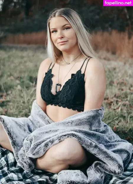 Hannah Bourque OnlyFans Thumbnail #vm3Beh4V3k