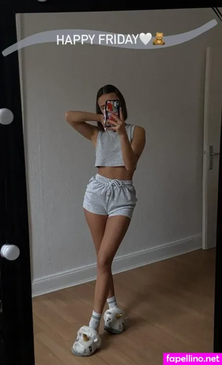 Hannah Caroline Lindner OnlyFans Thumbnail #2a8hM6VfxJ