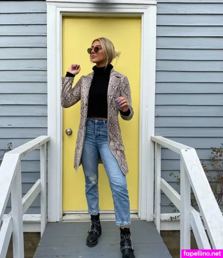Hannah Cook OnlyFans Thumbnail #sBVuLezUMc