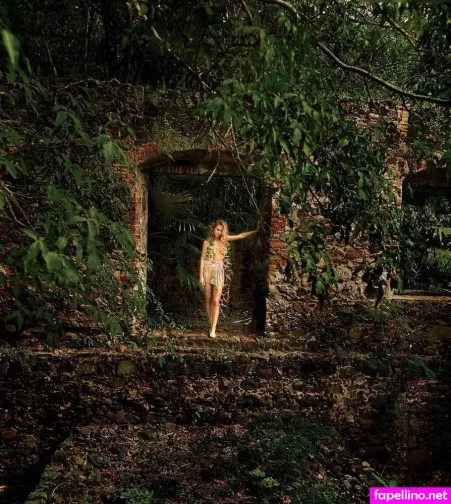 Hannah Davis OnlyFans Thumbnail #UMUjJICEC7