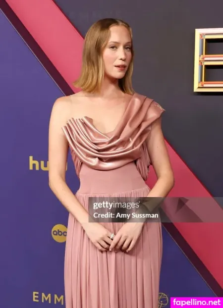 Hannah Einbinder OnlyFans Thumbnail #ZVdrHlML5T
