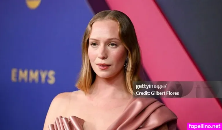 Hannah Einbinder OnlyFans Thumbnail #e11rfP6w7u