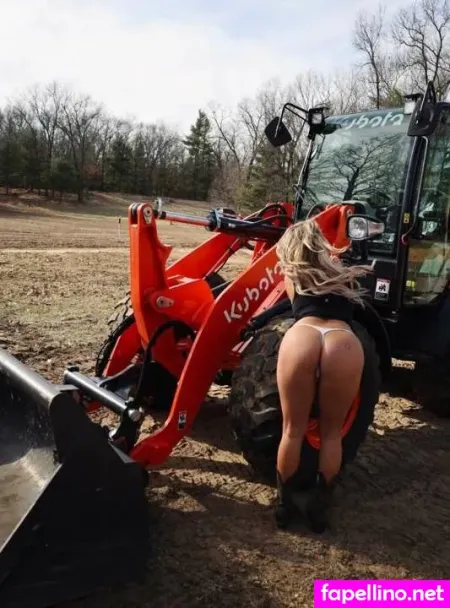 Hannah Farm 2 OnlyFans Thumbnail #c1YpzNgQPJ