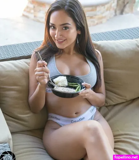 Hannah Ferraez OnlyFans Thumbnail #z93HTnmovL