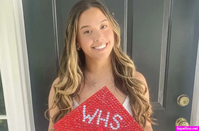 Hannah Gosselin OnlyFans Thumbnail #stnLlwplFB