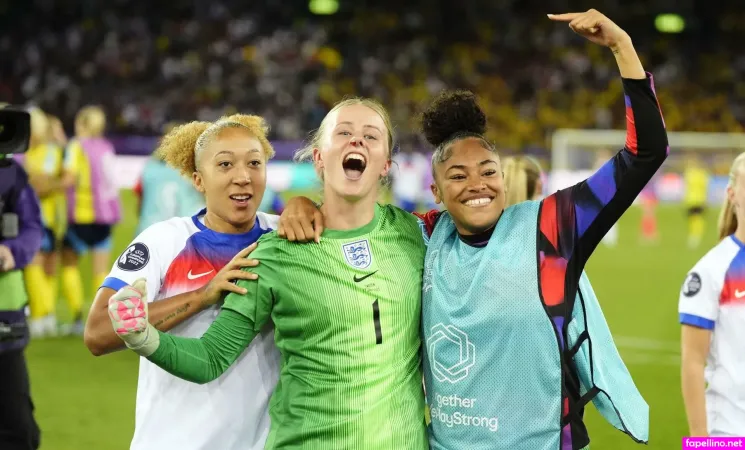 Hannah Hampton OnlyFans Thumbnail #EwyxMQHdZ9