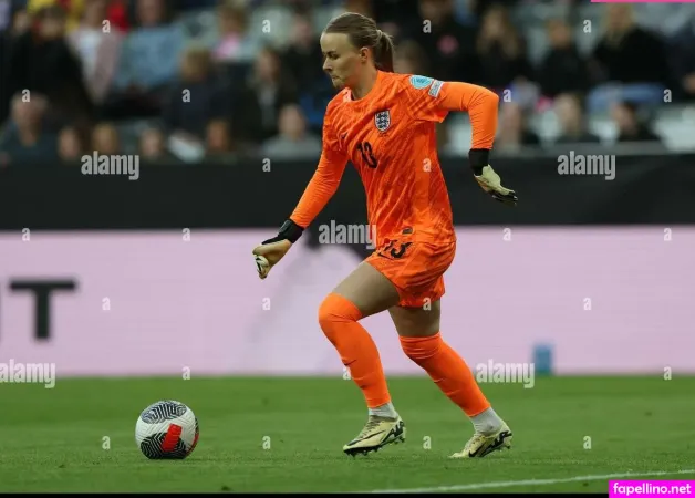 Hannah Hampton Main Profile Photo