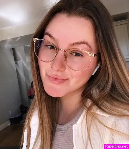 Hannah Harrison OnlyFans Thumbnail #W0n6O3vq5i