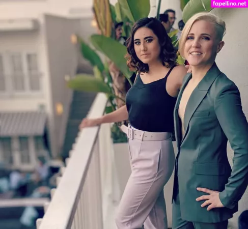 Hannah Hart OnlyFans Thumbnail #6AmdMtMkEB