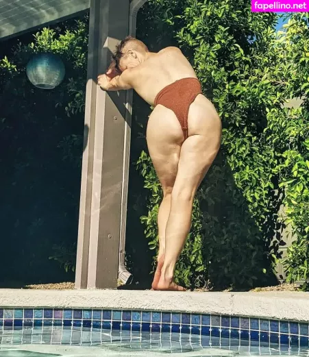 Hannah Hart OnlyFans Thumbnail #ILscx9tIyq