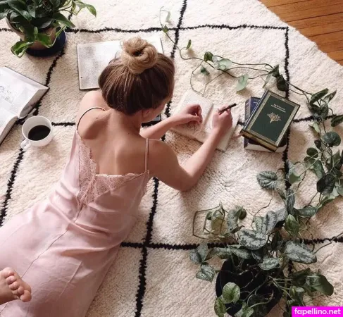 Hannah Lee OnlyFans Thumbnail #YSJbwhwd28