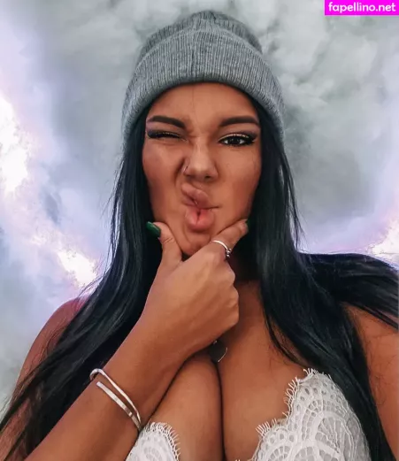 Hannah Malvone OnlyFans Thumbnail #OqrNs1pduu