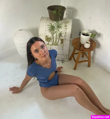 Hannah Meloche OnlyFans Thumbnail #h6FTiClTDC