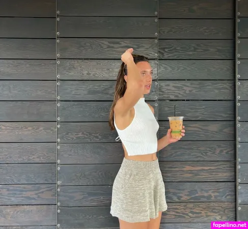 Hannah Meloche OnlyFans Thumbnail #rgaqBfTqNd