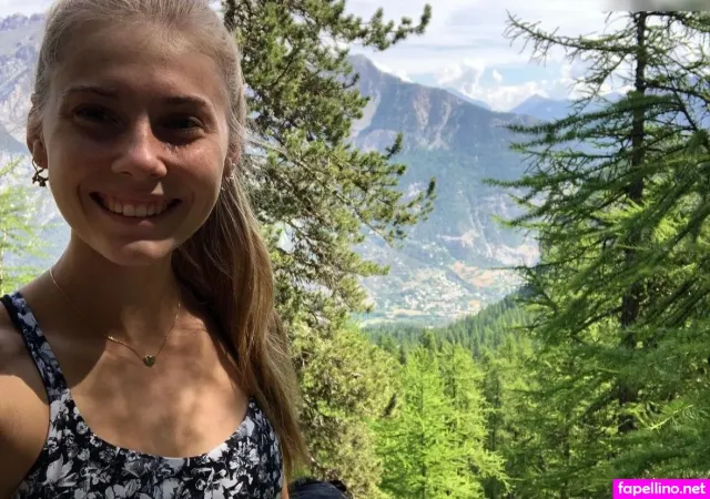 Hannah Meul OnlyFans Thumbnail #24Jn2RiO8c