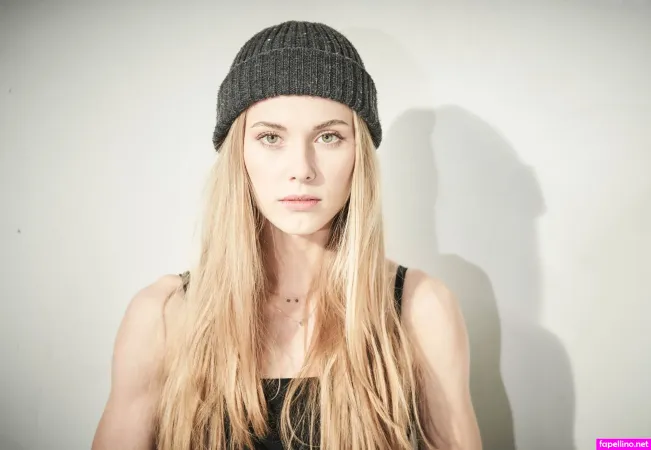 Hannah Meul OnlyFans Thumbnail #XeL1uTgonr