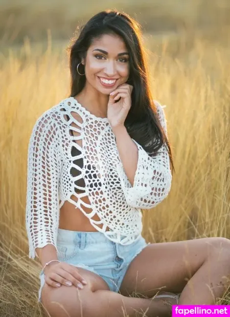 Hannah Nazareth OnlyFans Thumbnail #7oMxBw11z9