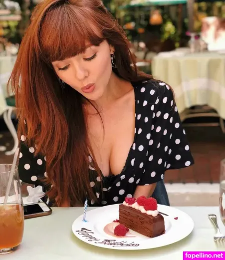 Hannah Rose May OnlyFans Thumbnail #e29Oee37xN