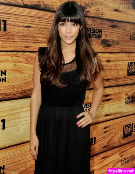 Hannah Simone OnlyFans Thumbnail #2ZsMvrcqnG