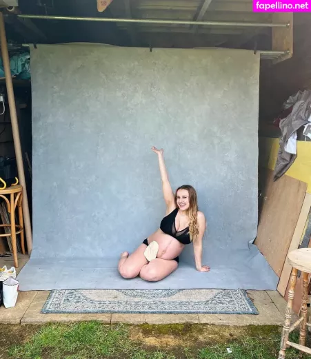 Hannah Witton OnlyFans Thumbnail #jWVliPfsKl