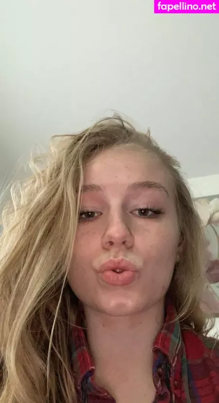 Hannah Woods OnlyFans Thumbnail #yQ0mPZEpon