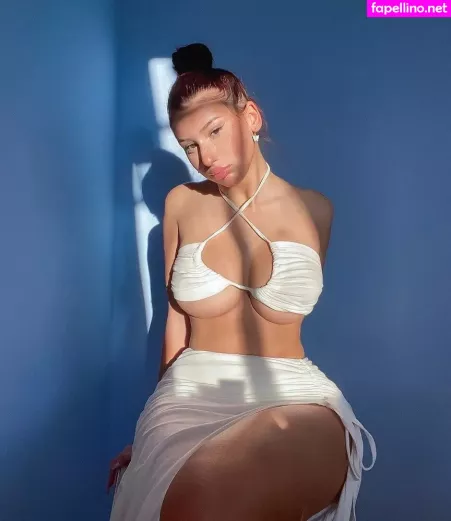 Hannah Zoezi OnlyFans Thumbnail #bBw0AMtHyt