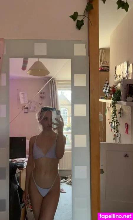 Hannahlilyroberts OnlyFans Thumbnail #7MklIbdwwx