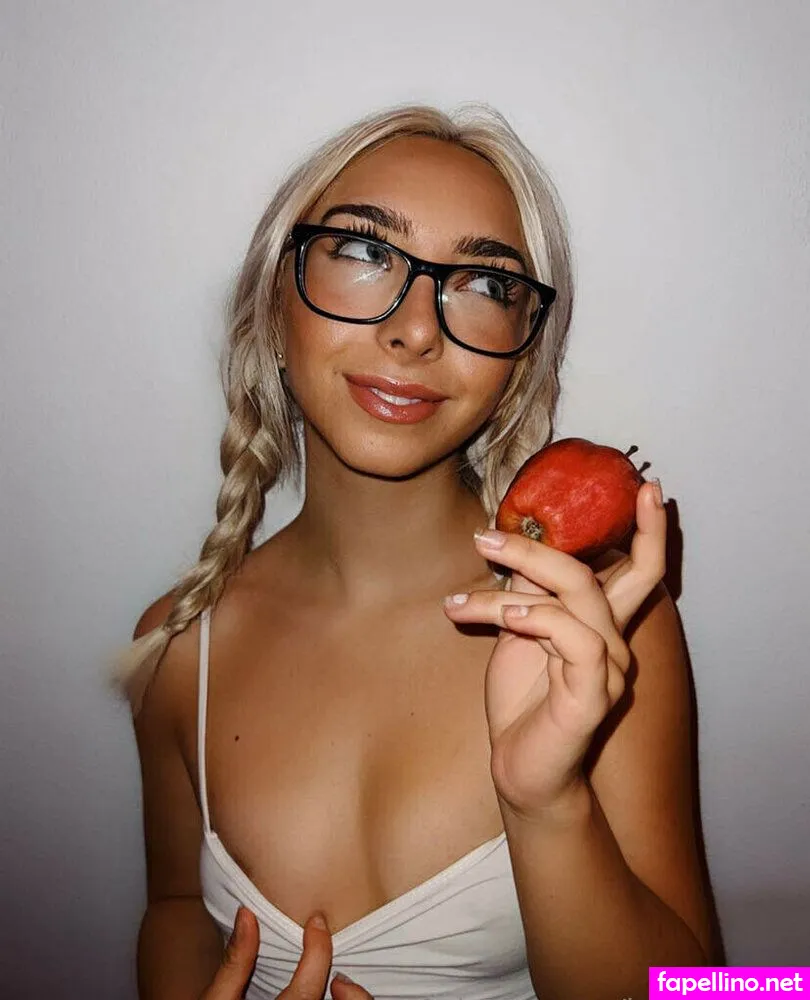 hannahlilyroberts Nude Leaked OnlyFans Photo #FYJGXviYKa