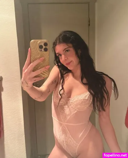 Hannahmaee3 OnlyFans Thumbnail #mhjWh2k21O