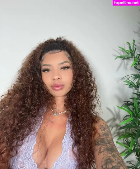 Hannahmarieroyal2 OnlyFans Thumbnail #BQYbKGuWuS