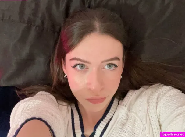 Hannahxxrose OnlyFans Thumbnail #r4PbwVU8wU