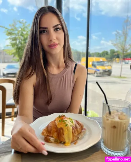 Hannarose Top OnlyFans Thumbnail #96IW9rukeC