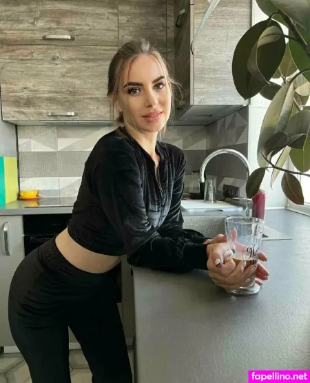 Hannarose Top OnlyFans Thumbnail #py0tiu9j3O