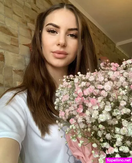 Hannarose Top OnlyFans Thumbnail #ycP8Uueai1