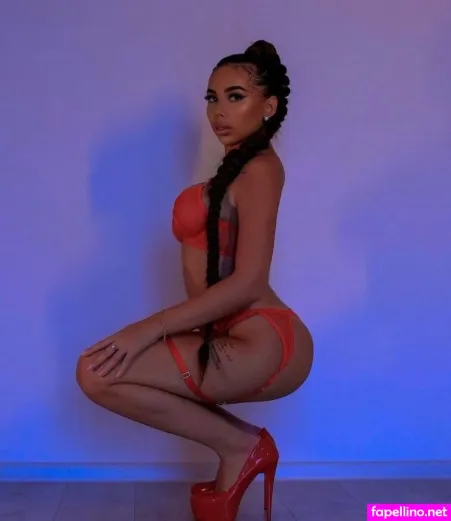 Hannaschwarz OnlyFans Thumbnail #juUrC8X1jF