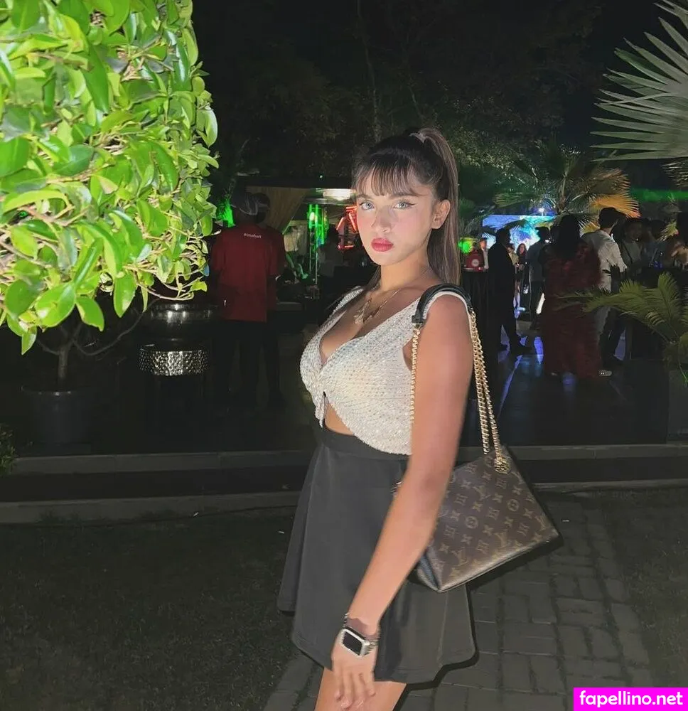 hansika_ranjan Nude Leaked OnlyFans Photo #FUasKwn5xj