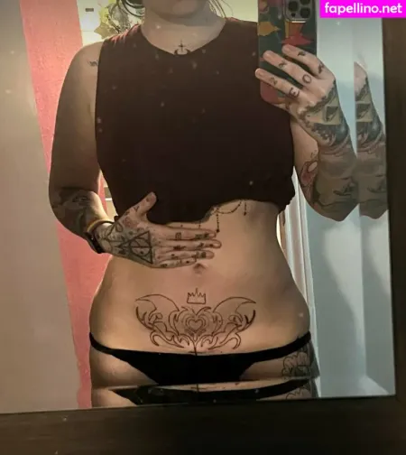 Happilyeverawful OnlyFans Thumbnail #aKgKPczgle