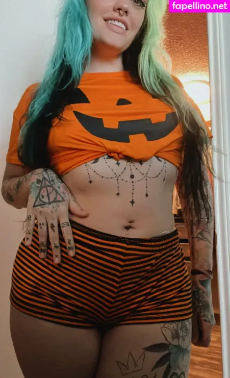 Happilyeverawful OnlyFans Thumbnail #bAqLU3t20V