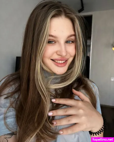 Happiness Veronica OnlyFans Thumbnail #0SwTyepthQ