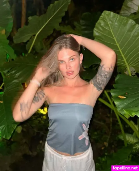 Happiness Veronica OnlyFans Thumbnail #LSUHQ8ulXa