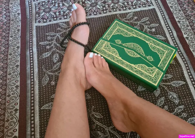 Haram Inaya OnlyFans Thumbnail #t9UKHMvBkO