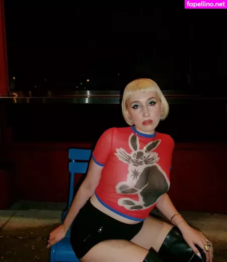 Harley Quinn Smith 1 OnlyFans Thumbnail #D3KkJA49e4